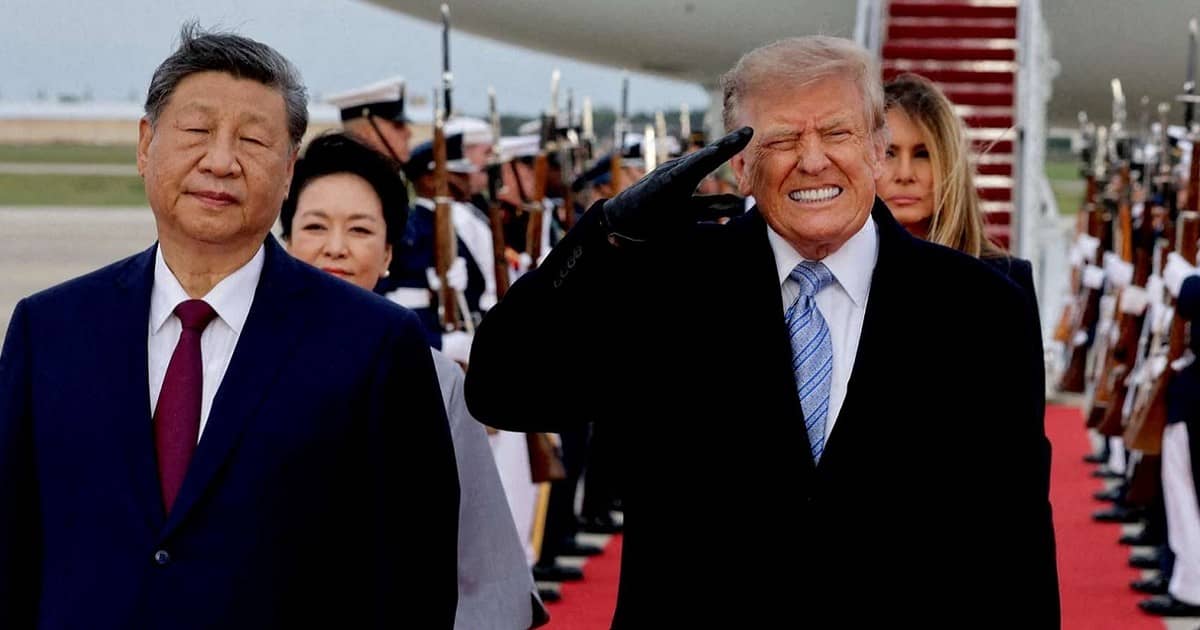 Трамп переименовал ИИ в "Супер-интеллект" и заявил, что все проблемы безопасности может решить "сильный и умный президент США"